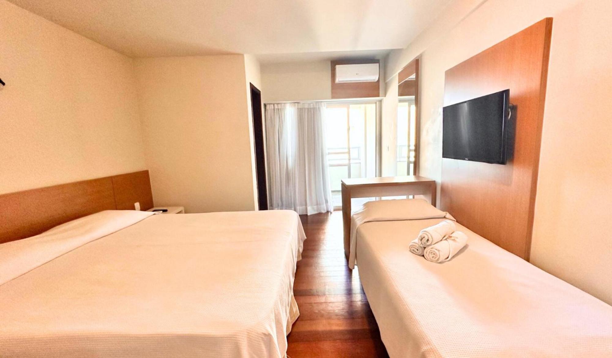 Hotel Atlantico Гуарапари Стая снимка