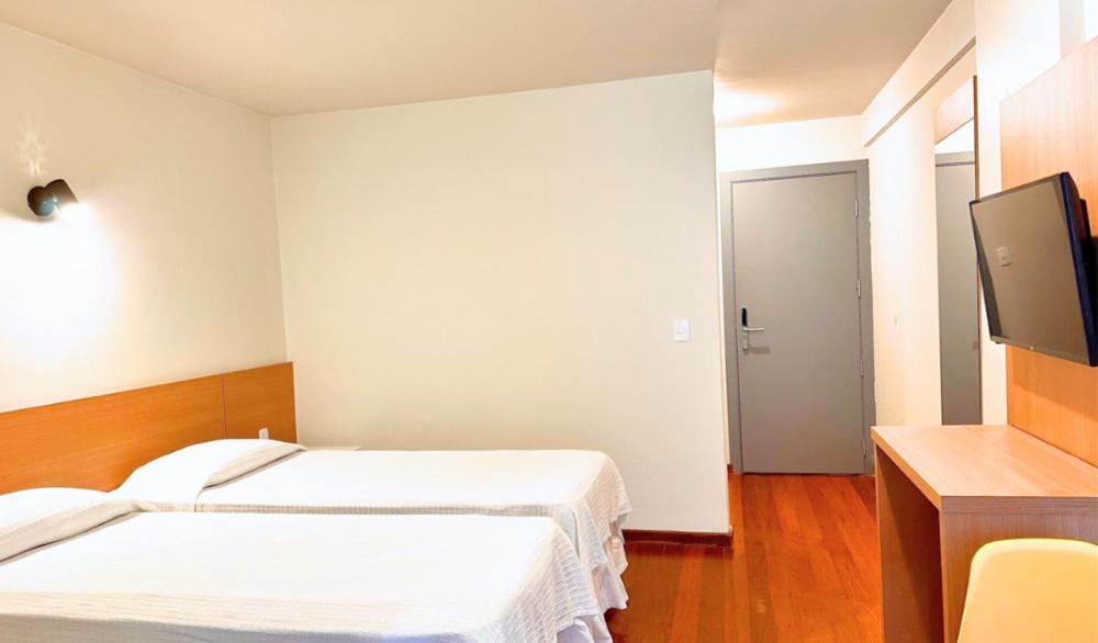 Hotel Atlantico Гуарапари Екстериор снимка